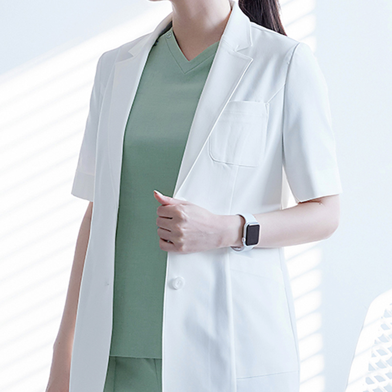 Uniforme de Beleza Médica de A - Medical Lab Years avaliação e preço